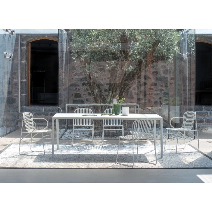 emu RIVIERA Armlehnstuhl 4er Set - 4 Stühle à 78 x 52 x 56,5 cm - schwarz Emu RIVIERA Armlehnstuhl 4er Set - 4 Stühle à 78 X 52 X 56,5 Cm - Schwarz -qeeboo shop unnamed file 2904