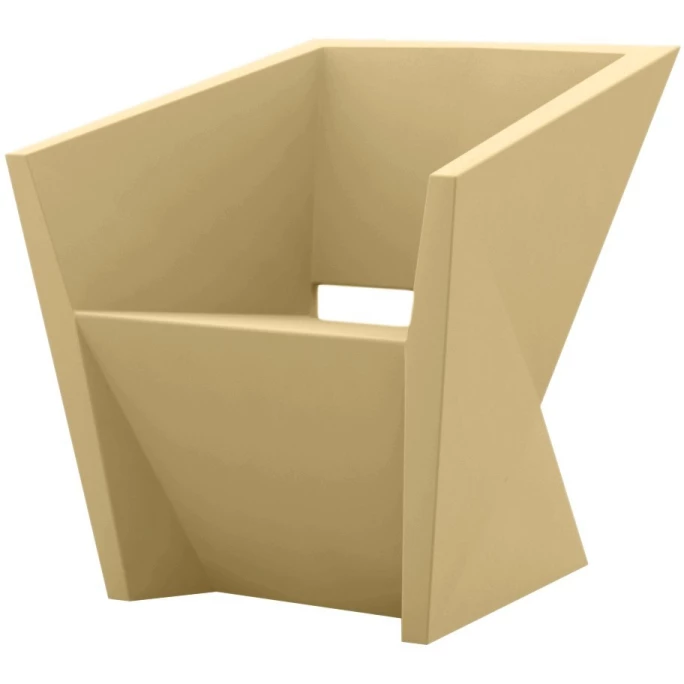 Vondom FAZ Stuhl mit Armlehnen - 72x65x76 cm - beige Vondom FAZ Stuhl Mit Armlehnen - 72x65x76 Cm - Beige -qeeboo shop unnamed file 3443