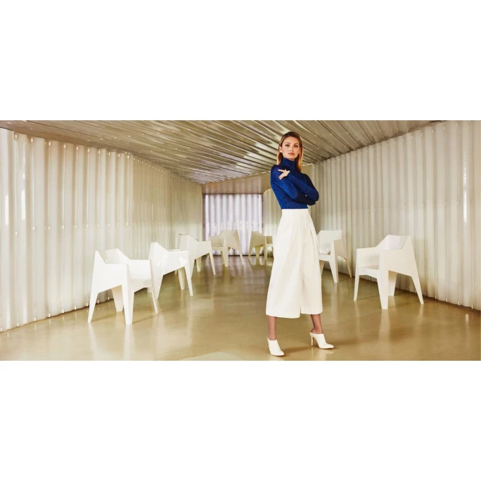 Vondom VOXEL Stuhl mit Armlehnen - 4er Set - 4er Set - 63x60x80 cm - schwarz Vondom VOXEL Stuhl Mit Armlehnen - 4er Set - 4er Set - 63x60x80 Cm - Schwarz -qeeboo shop unnamed file 3672