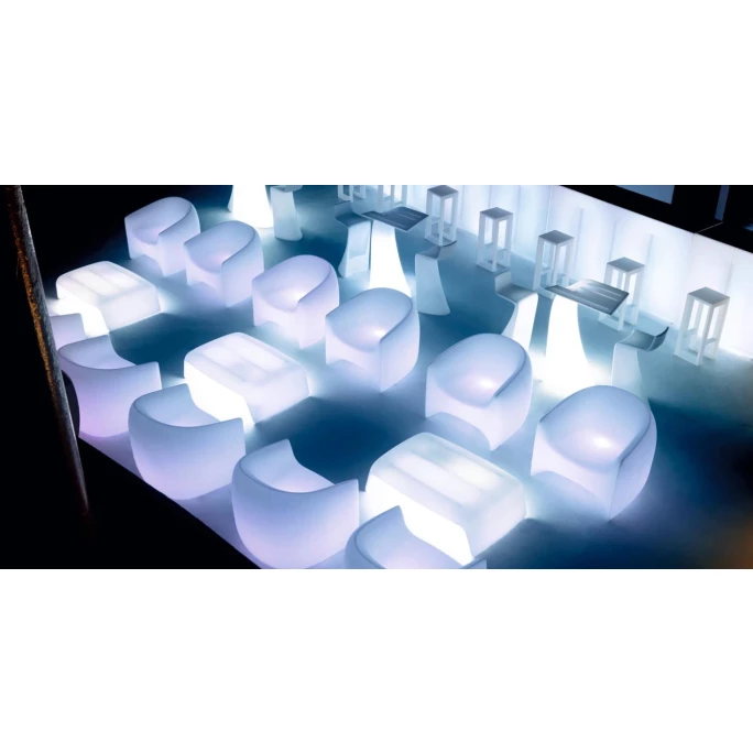 Vondom BLOW Lounge Sessel - 79x90x76 cm - eis + weißem LED Vondom BLOW Lounge Sessel - 79x90x76 Cm - Eis + Weißem LED -qeeboo shop unnamed file 4563