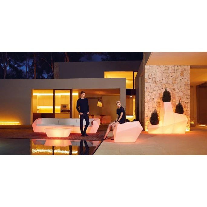 Vondom FAZ Lounge Sessel - 120x100x70 cm - eis + RGB LED Vondom FAZ Lounge Sessel - 120x100x70 Cm - Eis + RGB LED -qeeboo shop unnamed file 4625