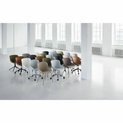 Normann Copenhagen Hyg Drehsessel - H 84 X L 54 X D 55,5 Cm - Sitzhöhe 46 Cm - Black -qeeboo shop unnamed file 4781