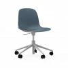 Normann Copenhagen Form White Swivel Bürostuhl Mit Rollen - Höhe 86 Cm X Ø 72,5 Cm - Sitzhöhe 37-50 Cm - Blue
