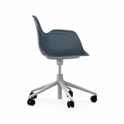 Normann Copenhagen Form White Swivel Bürostuhl Mit Rollen - Höhe 86 Cm X Ø 72,5 Cm - Sitzhöhe 37-50 Cm - Blue -qeeboo shop unnamed file 5044